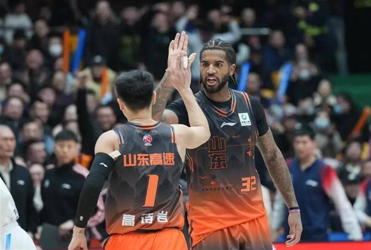 球天下体育官网- 勇士尼克斯库里破纪录回放 