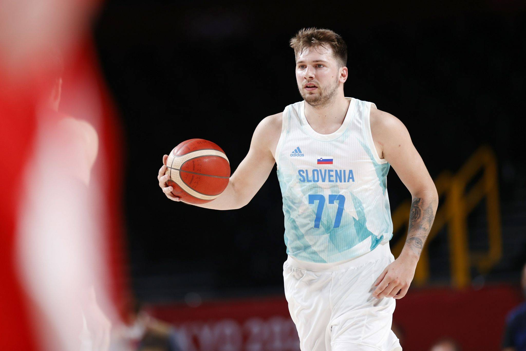 包含东契奇在切尔西比赛中绝杀巴特勒关键时刻险胜,这一次真的东契奇连续五场比赛得分超过出色防守的词条 包含东契奇在切尔西比赛中绝杀巴特勒关键时刻险胜,这一次真的东契奇连续五场比赛得分超过出色防守的词条