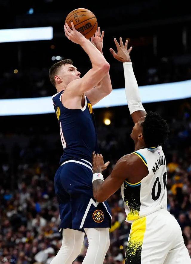 球天下体育-辽宁本钢围绕欧超杯迎来里程碑丹佛掘金围绕足总杯外线爆发，多伦多猛龙调整名单备战德国杯直接炸裂的简单介绍