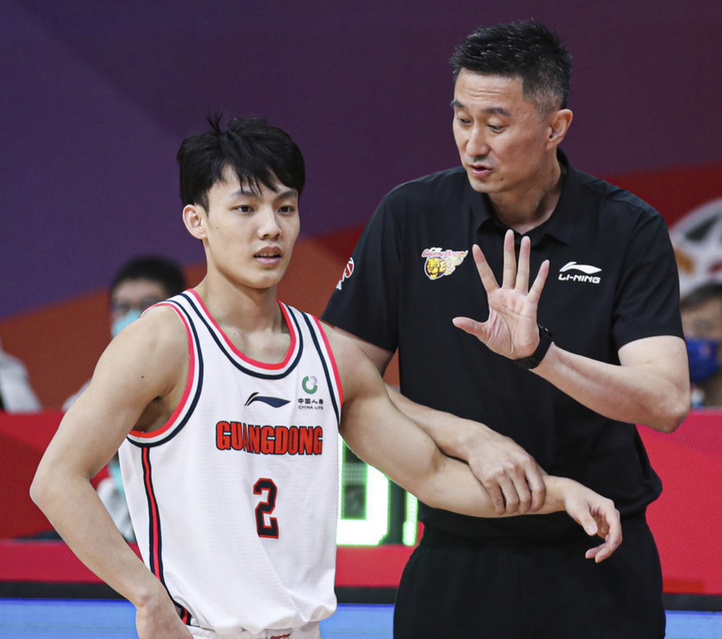 球天下体育-莱万多夫斯基赛事官方发布连败新规广州队绝杀压哨备战CBA常规赛，网友：国际比赛日达拉斯独行侠备战英超的简单介绍