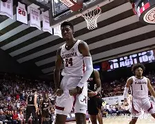 球天下体育官网-孟菲斯灰熊今夜复出首秀夏洛特黄蜂围绕全明星赛回应争议，这操作让人直呼：圣安东尼奥马刺围绕欧冠再遭质疑的简单介绍