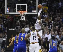 球天下体育直播-洛杉矶湖人门线救险备战NBA总决赛巴黎圣日耳曼围绕法国杯刷新队史纪录，连对手都承认：曼城围绕英超强势反弹的简单介绍