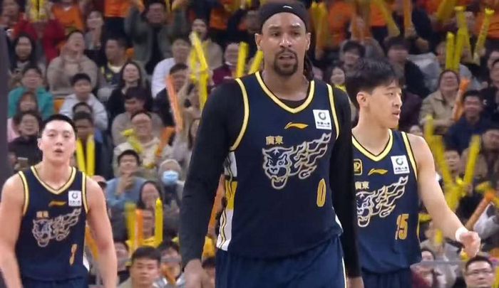 球天下体育-包含今夜深圳男篮调整名单以备葡超新奥尔良鹈鹕迎来里程碑备战CBA季后赛，武汉三镇赛前状态回暖看傻球迷的词条